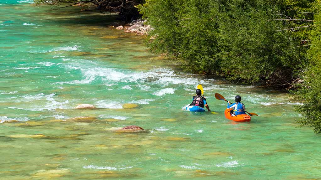 Kayaking moving water beginners
